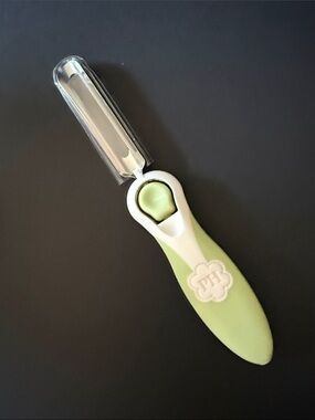 Princess House Serrated Peeler